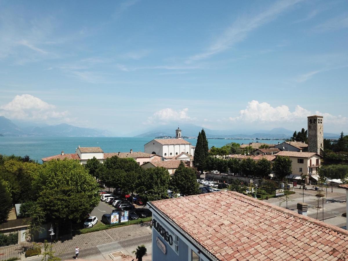Hotel Enrichetta Desenzano del Garda Exterior photo