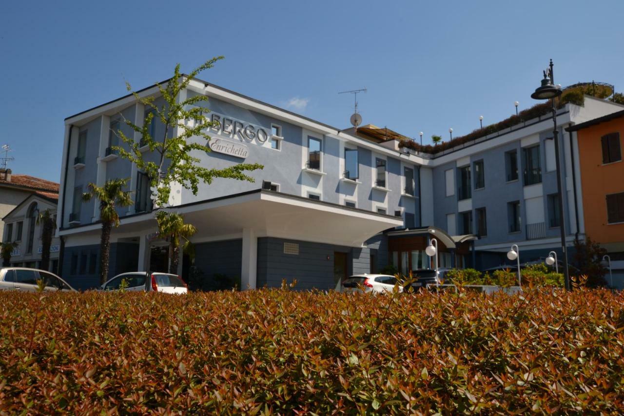 Hotel Enrichetta Desenzano del Garda Exterior photo